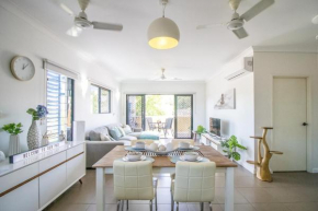 ZEN QUEST - The NOMADS PAD Near Nightcliff Markets & Sunset Foreshore